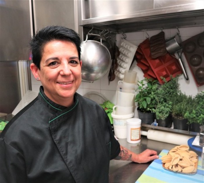 Albissola Marina (SV): alla 'Pignatta rossa' per trovare cibo per il corpo e arte per lo spirito