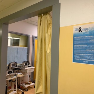 Sanità, anche il personale del Santa Corona si unisce al grido d'allarme dei professionisti dell’emergenza: "Siamo arrivati al limite" (FOTO)