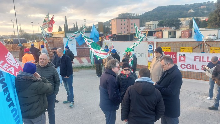 Aurelia Bis, assemblea dei lavoratori, prosegue lo sciopero: cassa edile non ancora pagata