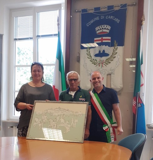 Luna park di San Giovanni, Carcare premia il giostraio più longevo (FOTO) Luna park di San Giovanni, Carcare premia il giostraio più longevo (FOTO)