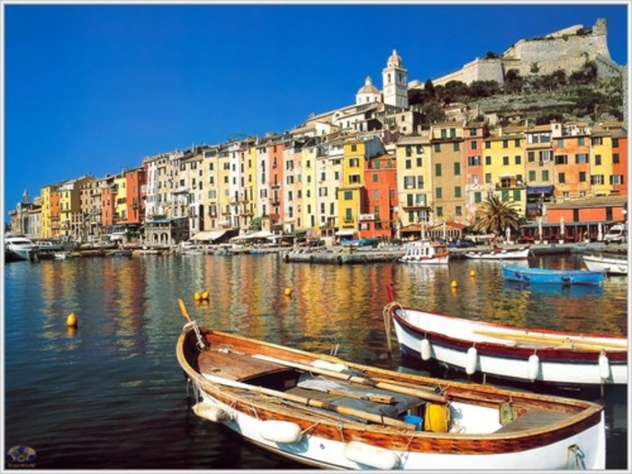 Porto Venere: Pivetti e Danieli, "Sorelle d'italia" a teatro Porto Venere: Pivetti e Danieli, "Sorelle d'italia" a teatro