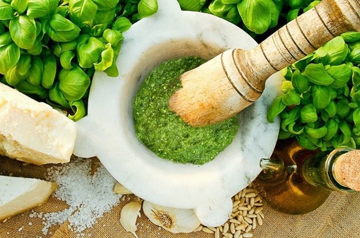 Laigueglia aderisce al progetto della Regione per la candidatura del Pesto Genovese al Mortaio come patrimonio mondiale dell’Unesco Laigueglia aderisce al progetto della Regione per la candidatura del Pesto Genovese al Mortaio come patrimonio mondiale dell’Unesco