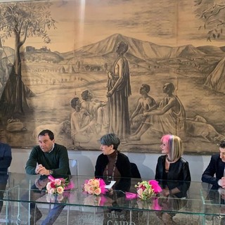 Nella foto, la conferenza di presentazione del premio letterario