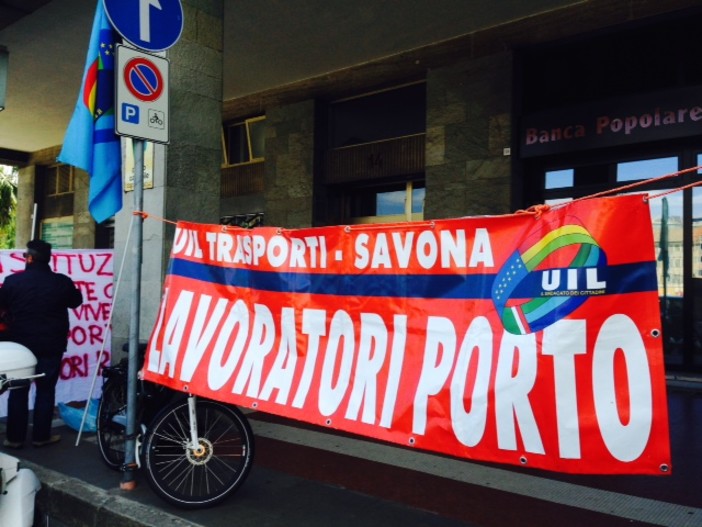 Allarme esuberi, Reefer Terminal e ristorante "A Cà Me" in presidio: "Attendiamo risposte". A vincere è la solidarietà tra aziende