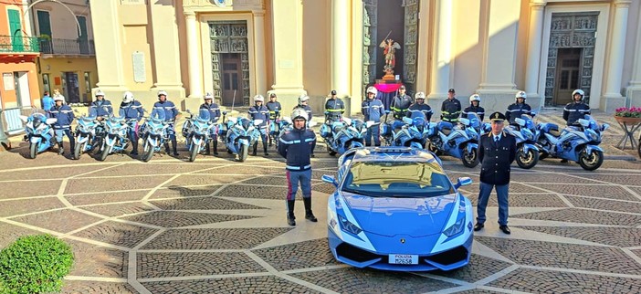 Riorganizzazione Polizia Stradale, annullo postale su cartolina commemorativa per il 75° anniversario Riorganizzazione Polizia Stradale, annullo postale su cartolina commemorativa per il 75° anniversario