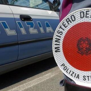 Pietra, auto investe una donna e si dà alla fuga: indagini della Polstrada