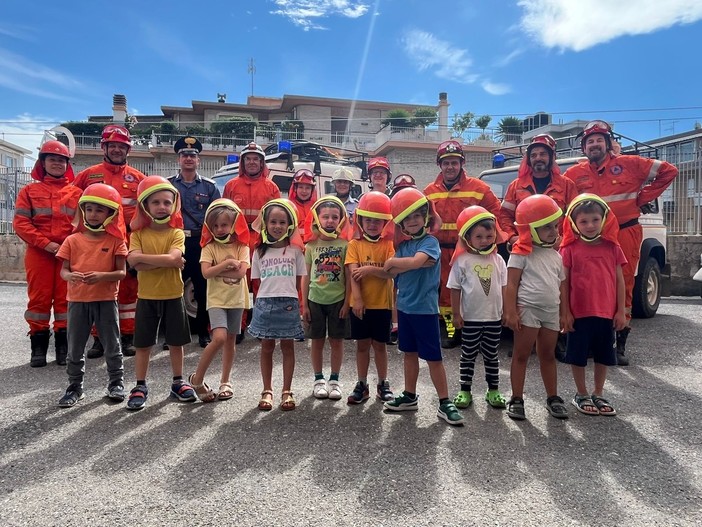 Laigueglia, i bambini della scuola dell’infanzia a lezione di Protezione civile