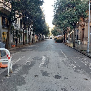 Savona, ufficiale lo stop alle auto in Corso Italia. Sindaco Russo: "Ci aiuterà a vivere più pienamente la città" (FOTO e VIDEO) Savona, ufficiale lo stop alle auto in Corso Italia. Sindaco Russo: "Ci aiuterà a vivere più pienamente la città" (FOTO e VIDEO)