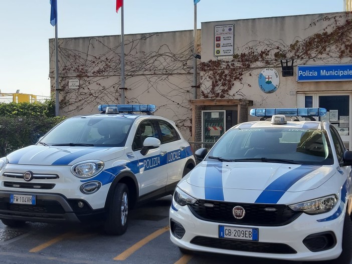 Pietra, rubano una bicicletta ma vengono "pizzicati" dalla videosorveglianza: denunciati tre minorenni