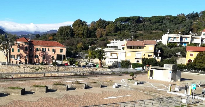 Finale Ligure, minoranza all'attacco sul parcheggio di via XXV Aprile: "Inservibile per i finalesi" Finale Ligure, minoranza all'attacco sul parcheggio di via XXV Aprile: "Inservibile per i finalesi"