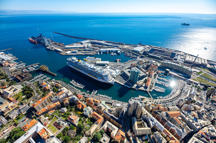 Porto di Savona, arriva il “PowerMove”: svolta per l’elettrificazione del terminal crociere