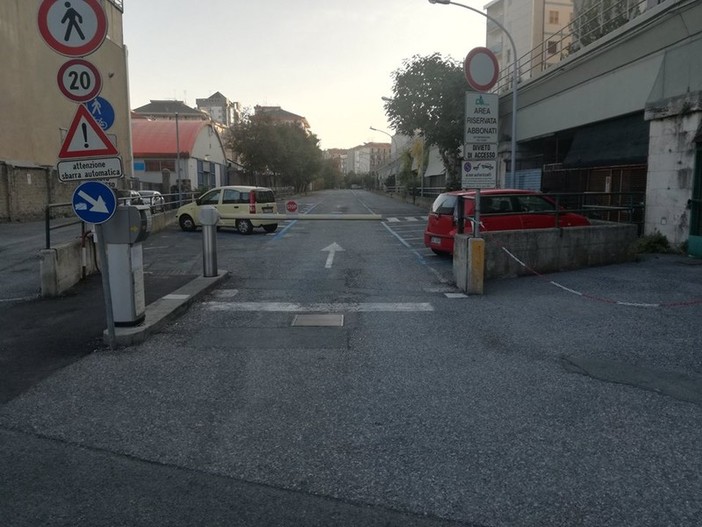 Savona, aperto il parcheggio a rotazione ubicato in via Saredo Savona, aperto il parcheggio a rotazione ubicato in via Saredo