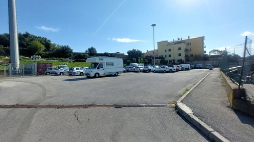 Savona, blitz dei vandali in via Bonini, tagliate le gomme a quattro auto Savona, blitz dei vandali in via Bonini, tagliate le gomme a quattro auto