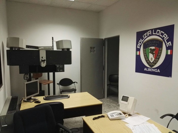 Sorpreso con 18 ovuli di eroina, arrestato ad Albenga uno straniero pregiudicato