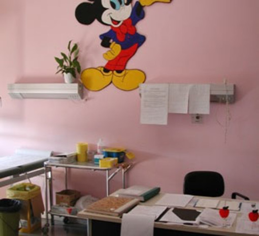 In pediatria a Savona continua il progetto "Culle coccole e favole". Si cercano volontari