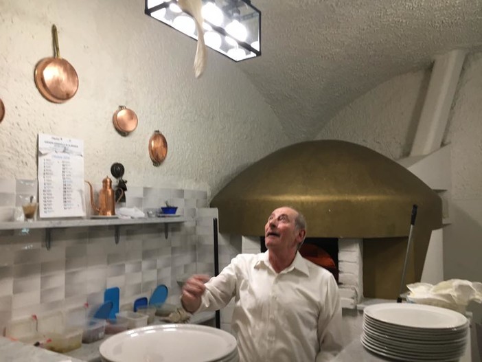 Albenga, chiude dopo 33 anni la pizzeria "Pala d’Oro"