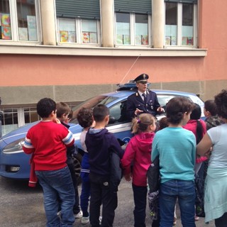 Savona, i bimbi delle Astengo a scuola dalla Polizia di Stato