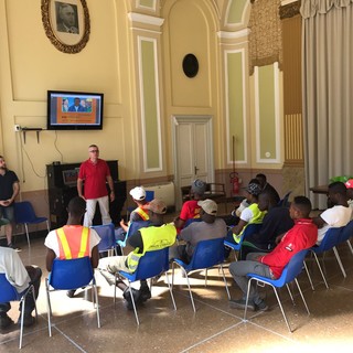 Profughi a Carcare: "Con i nostri 25 siamo al completo, temiamo gli accordi privati tra cooperative e prefettura"