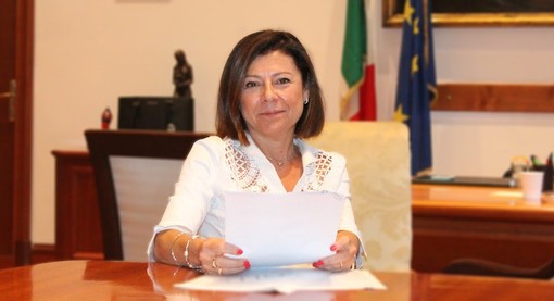 La ministra De Micheli rassicura i sindaci: dal 10 luglio meno caos sulle autostrade La ministra De Micheli rassicura i sindaci: dal 10 luglio meno caos sulle autostrade