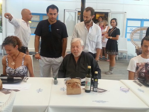 Lutto Paolo Villaggio: quando Melgrati chiedeva di nominarlo senatore a vita Lutto Paolo Villaggio: quando Melgrati chiedeva di nominarlo senatore a vita