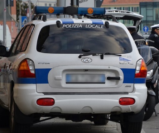 Savona, cambia la segnaletica dei parcheggi e scattano le multe: "Non hanno avvisato per tempo gli utenti"