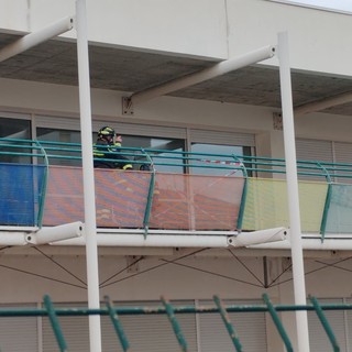 Cedimento ringhiera a scuola a Pietra: CNDDU propone un modello di tracciabilità della sicurezza pubblica