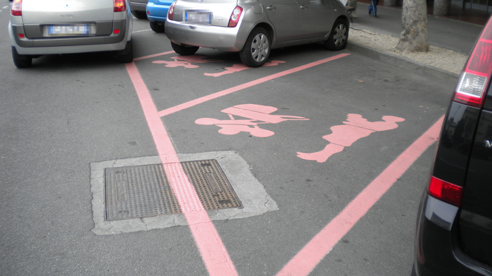 "Parcheggi rosa", dal Ministero delle Infrastrutture fondi a Borghetto, Cairo e Quiliano