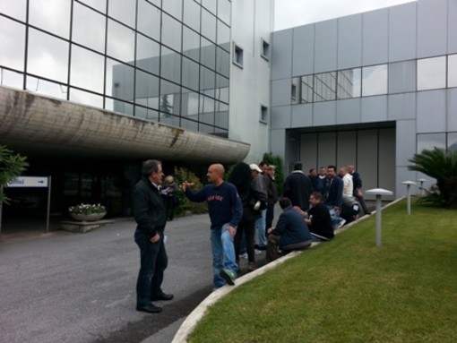 Albenga: gli ex dipendenti Fruttital si incontrano per discutere di Self Albenga: gli ex dipendenti Fruttital si incontrano per discutere di Self