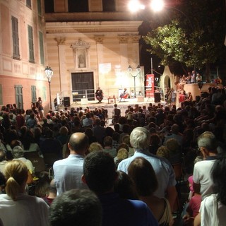 Parole Ubikate in mare, ad Albissola lo psichiatra Paolo Crepet per presentare "Lezioni di sogni. Un metodo educativo ritrovato" Parole Ubikate in mare, ad Albissola lo psichiatra Paolo Crepet per presentare "Lezioni di sogni. Un metodo educativo ritrovato"