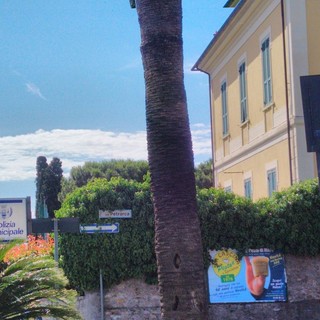 Loano, usavano un “gioco psicologico” per ottenere denaro dai passanti