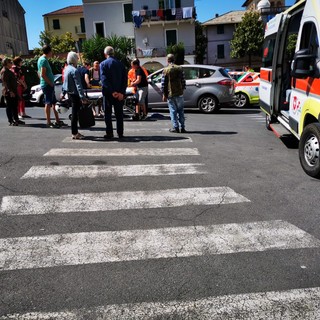 Investimento pedonale in via Patrioti ad Albenga, uomo trasportato in codice giallo al Santa Corona (FOTO)