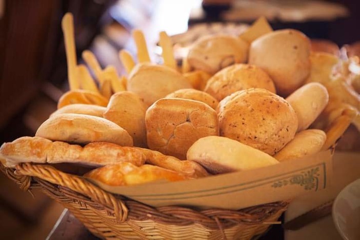 Pane come nutrimento, pane come pace, pane come donna. Ad Albissola una raccolta fondi a favore dello Sportello Antiviolenza Alda Merini