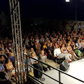 Finale, l'Associazione Culturale E20 presenta al comune il bilancio di tre anni di manifestazioni a Castelfranco