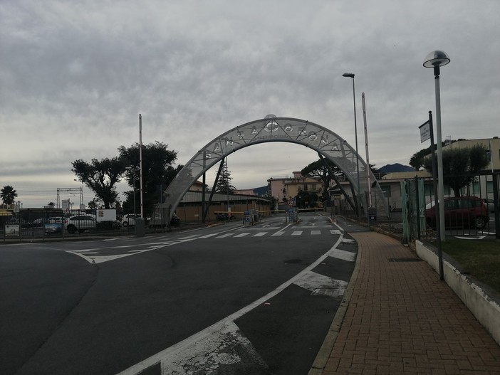 Santa Corona, riapertura del punto nascite: non solo questioni di organico. Asl 2: "Problemi a seguito dell'incendio"