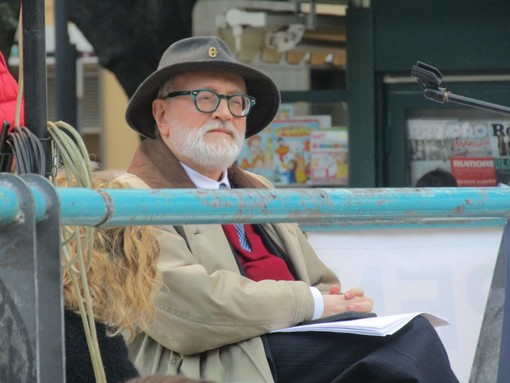 18esimo sabato di protesta no green pass a Savona. Filosofo Becchi: "Siamo una minoranza resistente e consistente" (FOTO) 18esimo sabato di protesta no green pass a Savona. Filosofo Becchi: "Siamo una minoranza resistente e consistente" (FOTO)