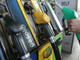 Carburanti, Mimit: prezzo medio self benzina a 1,942 euro al litro. Il gasolio a 2,107 euro al litro