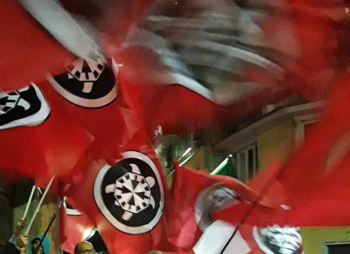 Casapound manifesta in via Famagosta a Savona: "Vogliono imbavagliarci" Casapound manifesta in via Famagosta a Savona: "Vogliono imbavagliarci"