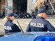 Savona, ruba vestiti in più negozi del centro commerciale e aggredisce gli addetti alla sicurezza: arrestato 38enne
