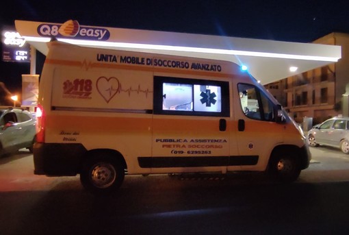 Moto investe pedone a Pietra Ligure: un codice giallo al Santa Corona