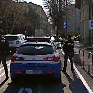 Spaccio in Piazza del Popolo a Savona, smantellata dalla Polizia una rete gestita da stranieri