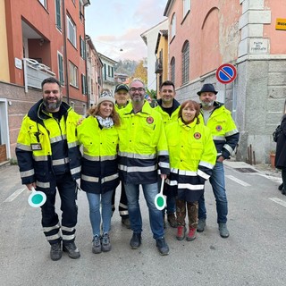 Protezione civile di Altare, raccolti oltre 800 euro alla Fiera di San Martino: "Acquisteremo nuovi scarponi da antincendio boschivo" Protezione civile di Altare, raccolti oltre 800 euro alla Fiera di San Martino: "Acquisteremo nuovi scarponi da antincendio boschivo"