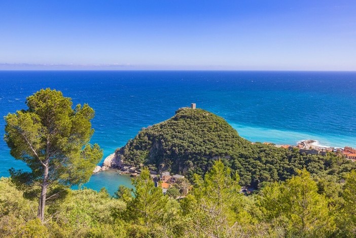 Il viaggio delle Pioniere, un’installazione vivente al Parco del Promontorio di Varigotti Il viaggio delle Pioniere, un’installazione vivente al Parco del Promontorio di Varigotti