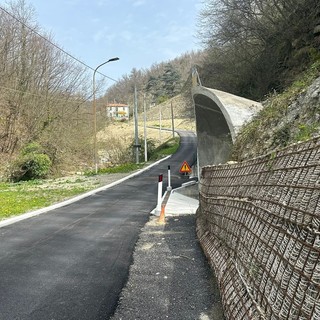 Cengio, proseguono i lavori di messa in sicurezza della parete rocciosa di via Roella