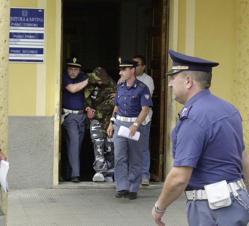 Savona: arrestato ventisettenne con 180 grammi di hascisc
