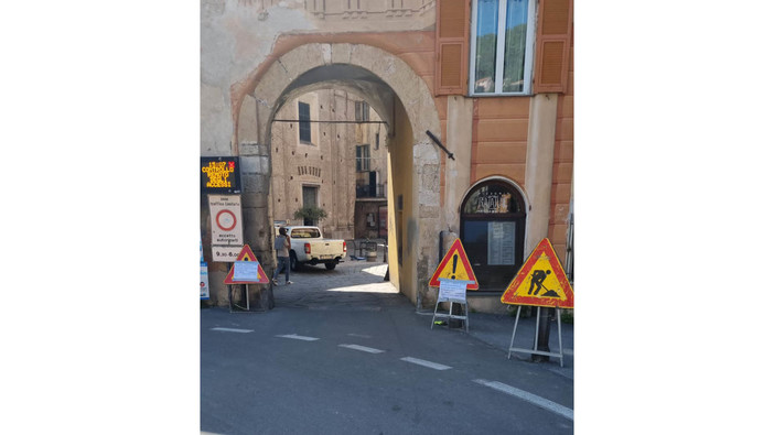 Lavori urgenti alle fognature, in Finalborgo cambia provvisoriamente la viabilità