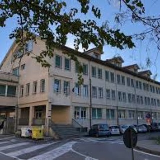 Cairo, la scuola Patetta presenta la mostra d'arte "La banalità del mare"