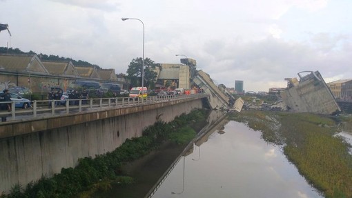 Lutto nazionale, Savona ricorda in piazza Mameli le vittime del crollo del Ponte Morandi