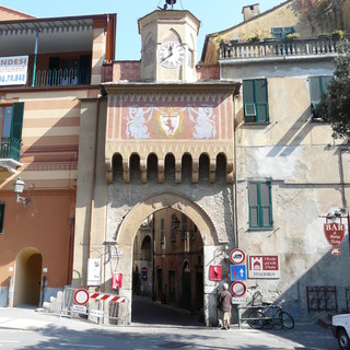 L'associazione Finalborgo.it scrive al sindaco per chiedere la riapertura delle Porte del Borgo