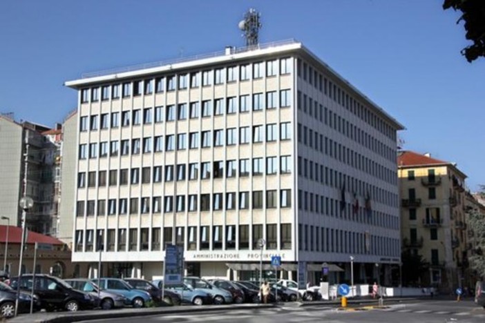 Incontro sull'Ato unico dei rifiuti rinviato senza preavviso, sindacati furenti: "Mancanza di rispetto" Incontro sull'Ato unico dei rifiuti rinviato senza preavviso, sindacati furenti: "Mancanza di rispetto"