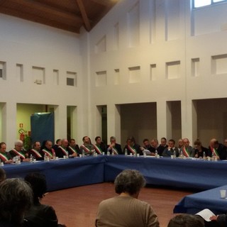 Crisi Piaggio, i sindaci chiedono all'azienda il rispetto degli accordi e chiarimenti sul piano industriale